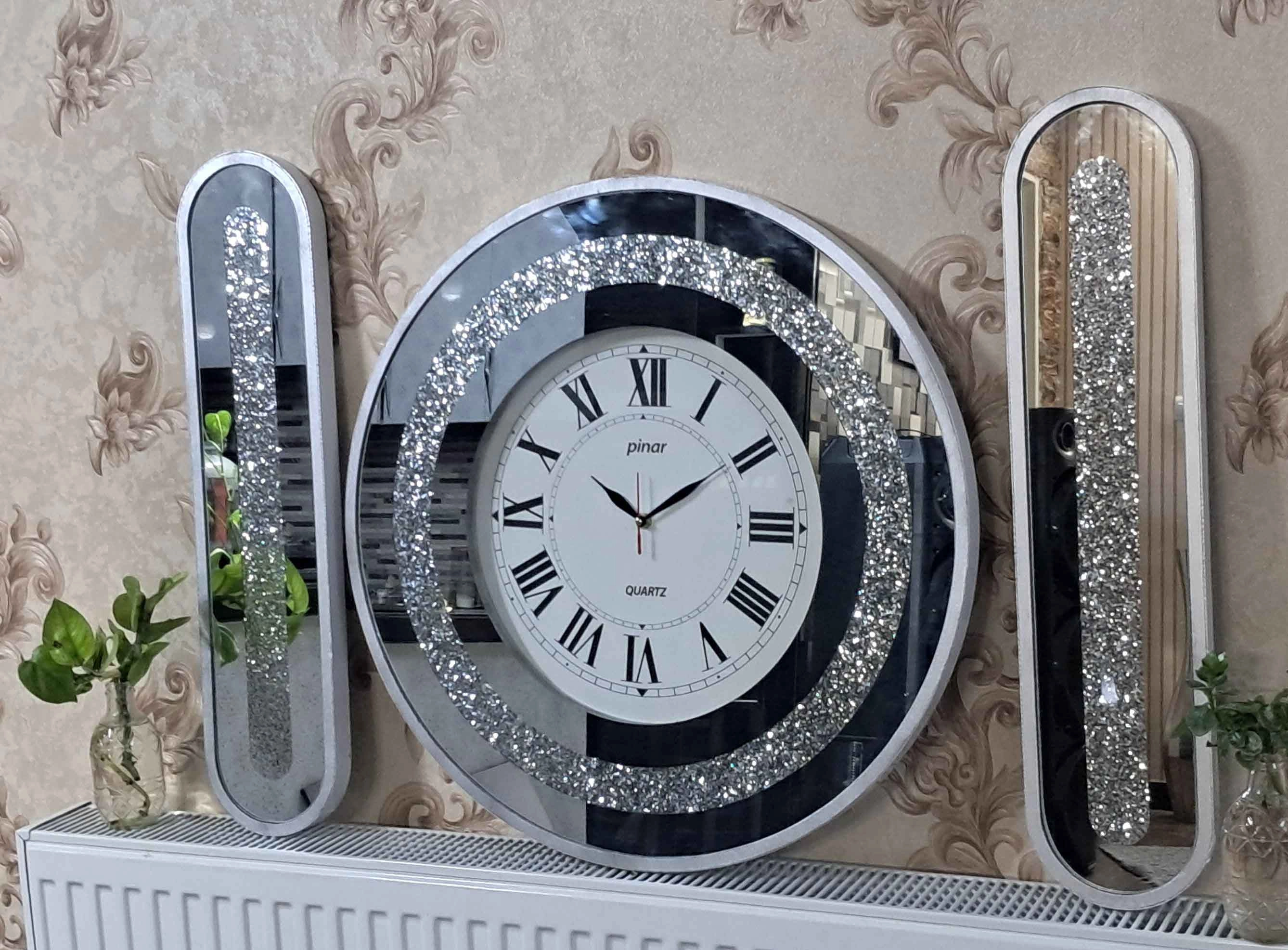 ساعت ایستاده و سالنی مدرن و چوبی - فروشگاه اینترنتی رایکاهوم