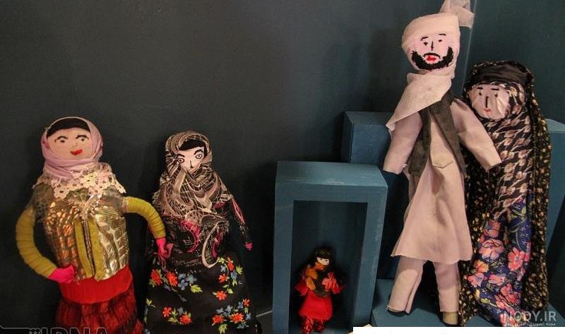 عکس آدمک نشسته روی سنگ | تیک طرح مرجع گرافیک ایران