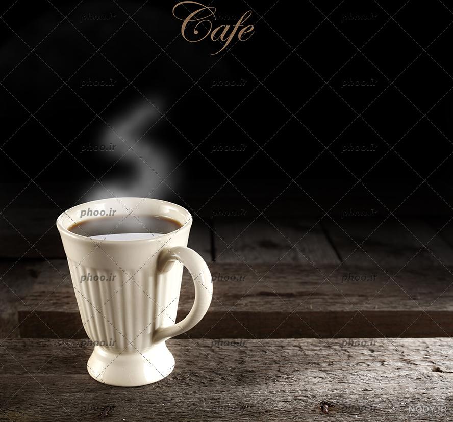 عکس با کیفیت از فنجان قهوه