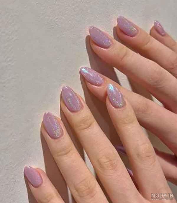 طراحی ناخن بادامی زیبا؛ 15 مدل شیک و مدرن برای دست‌های شما