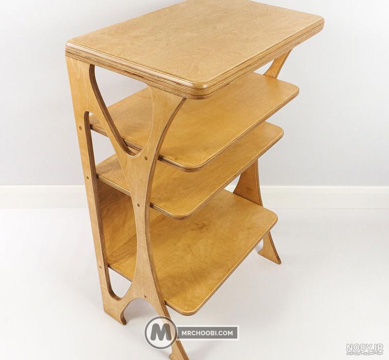 تخته سیاه خالی در قاب چوبی جدا شده روی سفید 1013248