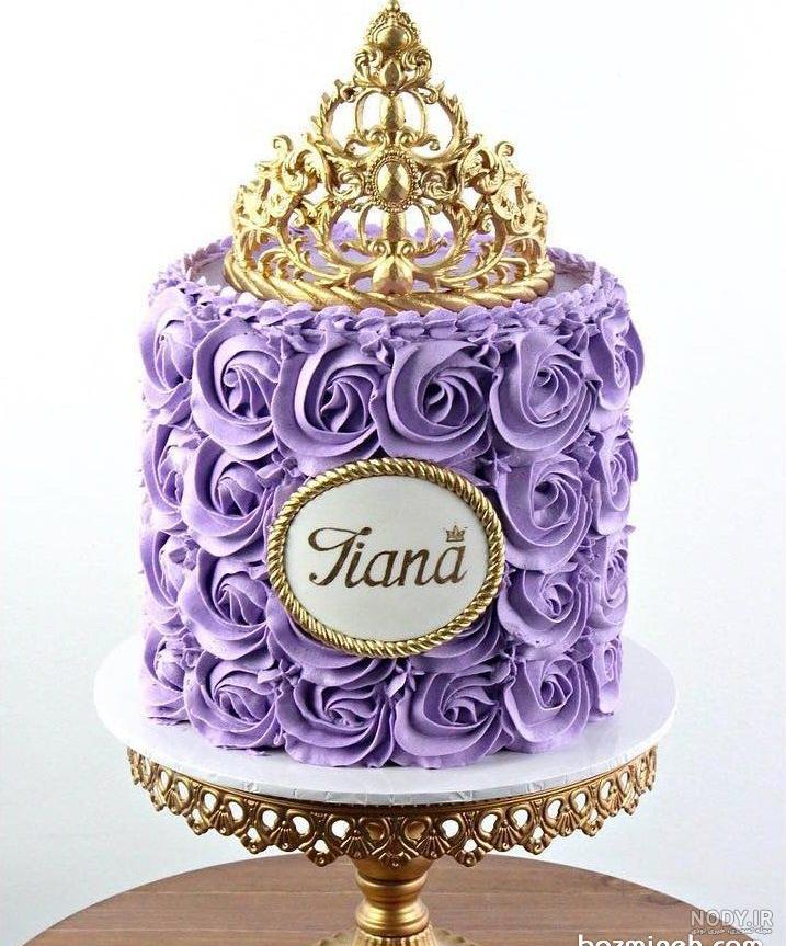 Golden Birthday Cake for a Memorable Celebration