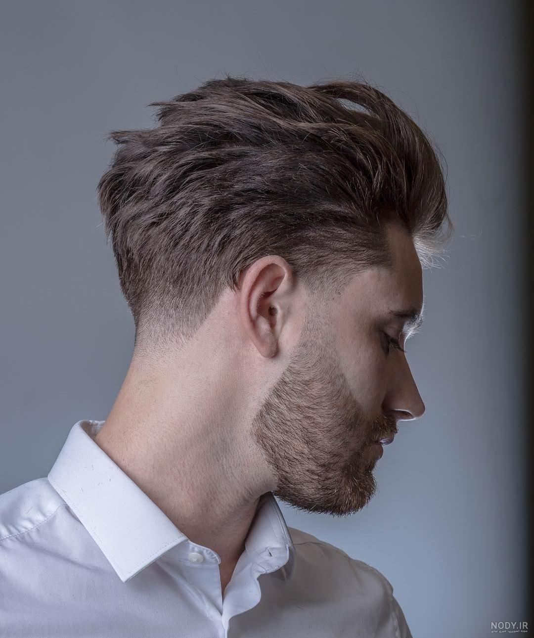 ژست عکس از نیم رخ