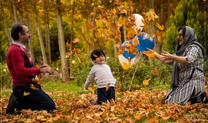 ۴۰ ایده فوق‌العاده برای ژست عکاسی پاییزی کودک | استودیو عکاسی کودک آسمان