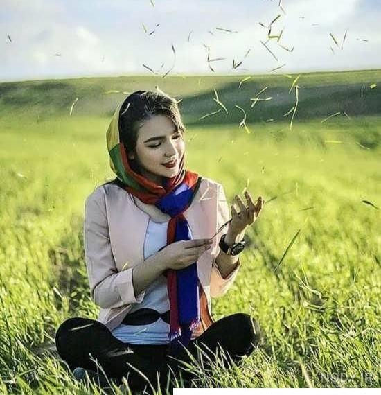 بهترین ژست عکاسی 2024 : راهنمای کامل انواع ژست‌ عکاسی | دیدنگار