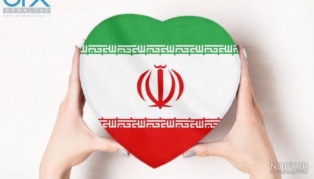 دانلود وکتور پرچم ایران سبک کارتونی با پس زمینه آسمان بهمراه هواپیما