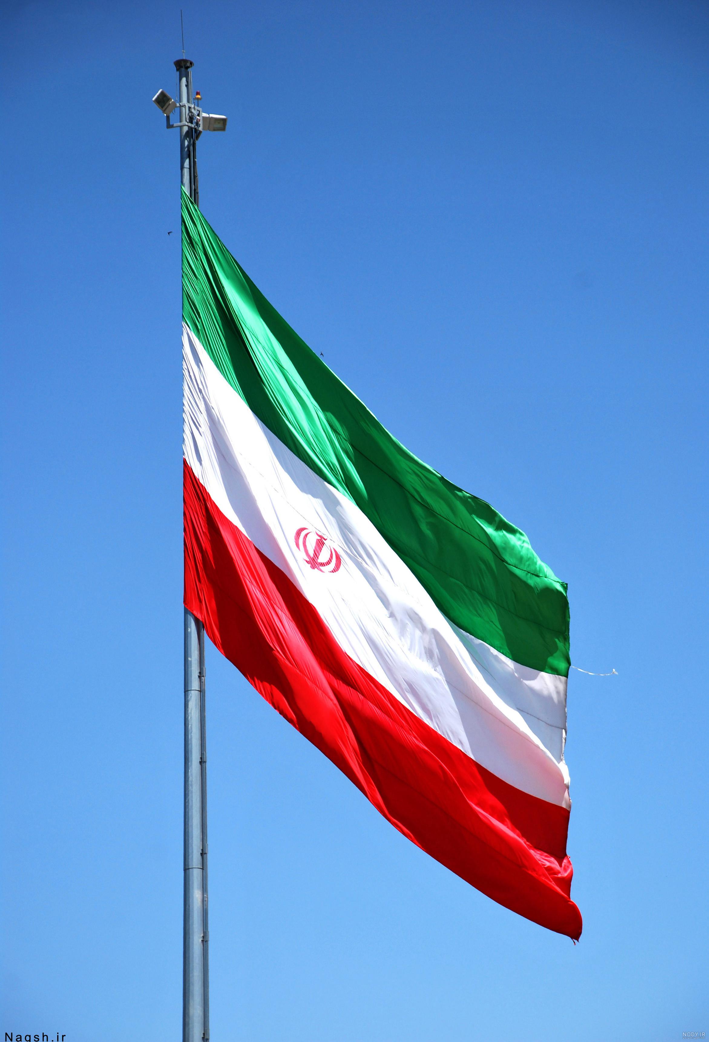 عکس هنری از پرچم ایران
