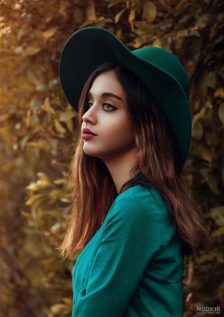 ژست عکاسی تولد پاییزی دخترانه