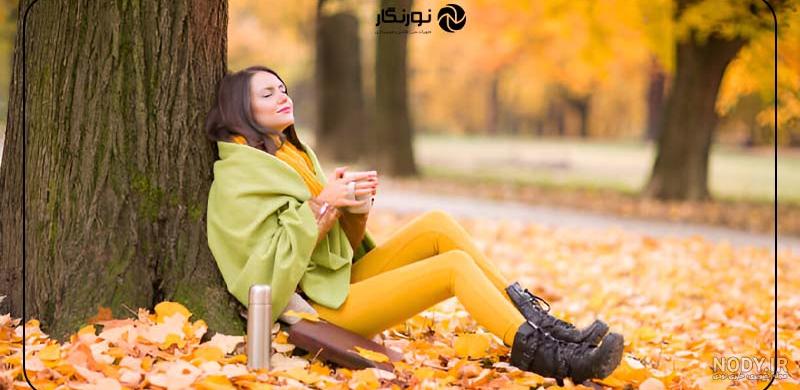 ۱۲ ژست پرتره پاییزی دخترانه + ترند روز | کادرو