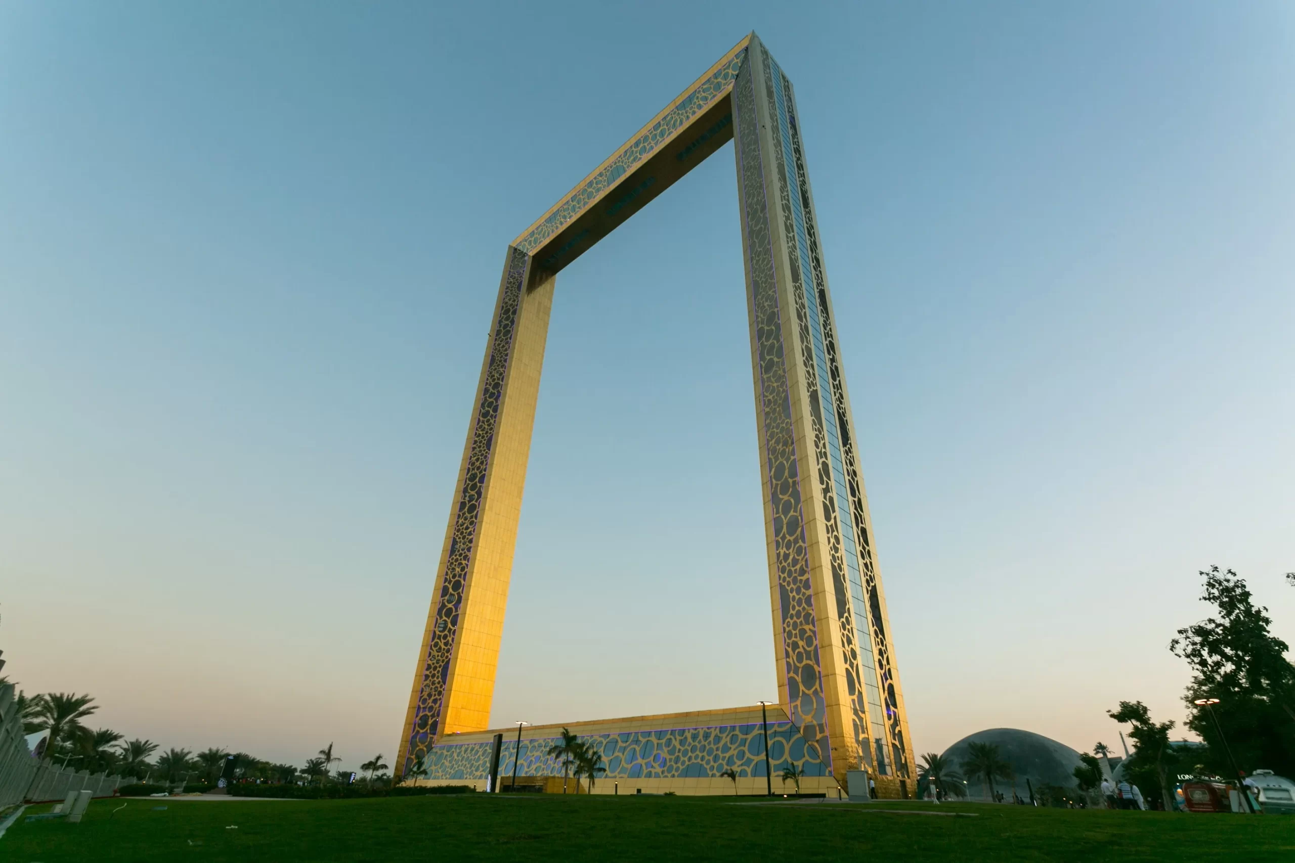 قاب دبی | خرید بلیط دبی فریم (Dubai Frame) | 1403