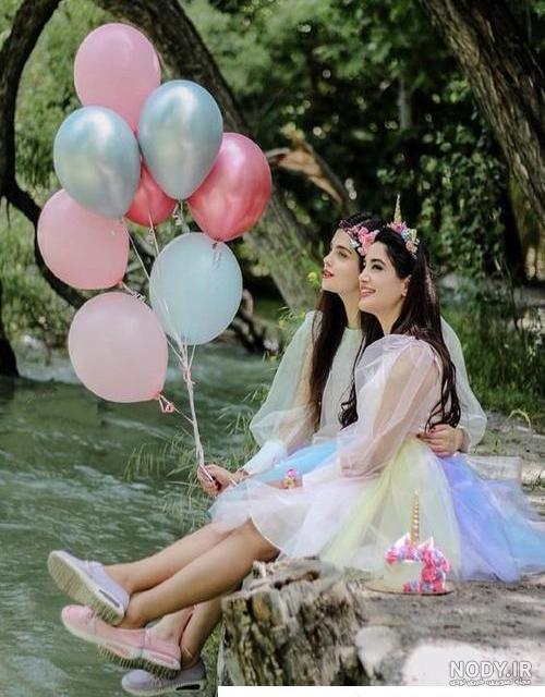 مدل ژست عکس با دوست صمیمی؛ با این ایده ها خاطره های خوب ثبت کن مدل ژست عکس با دوست صمیمی؛ با این ایده ها خاطره های خوب ثبت کن