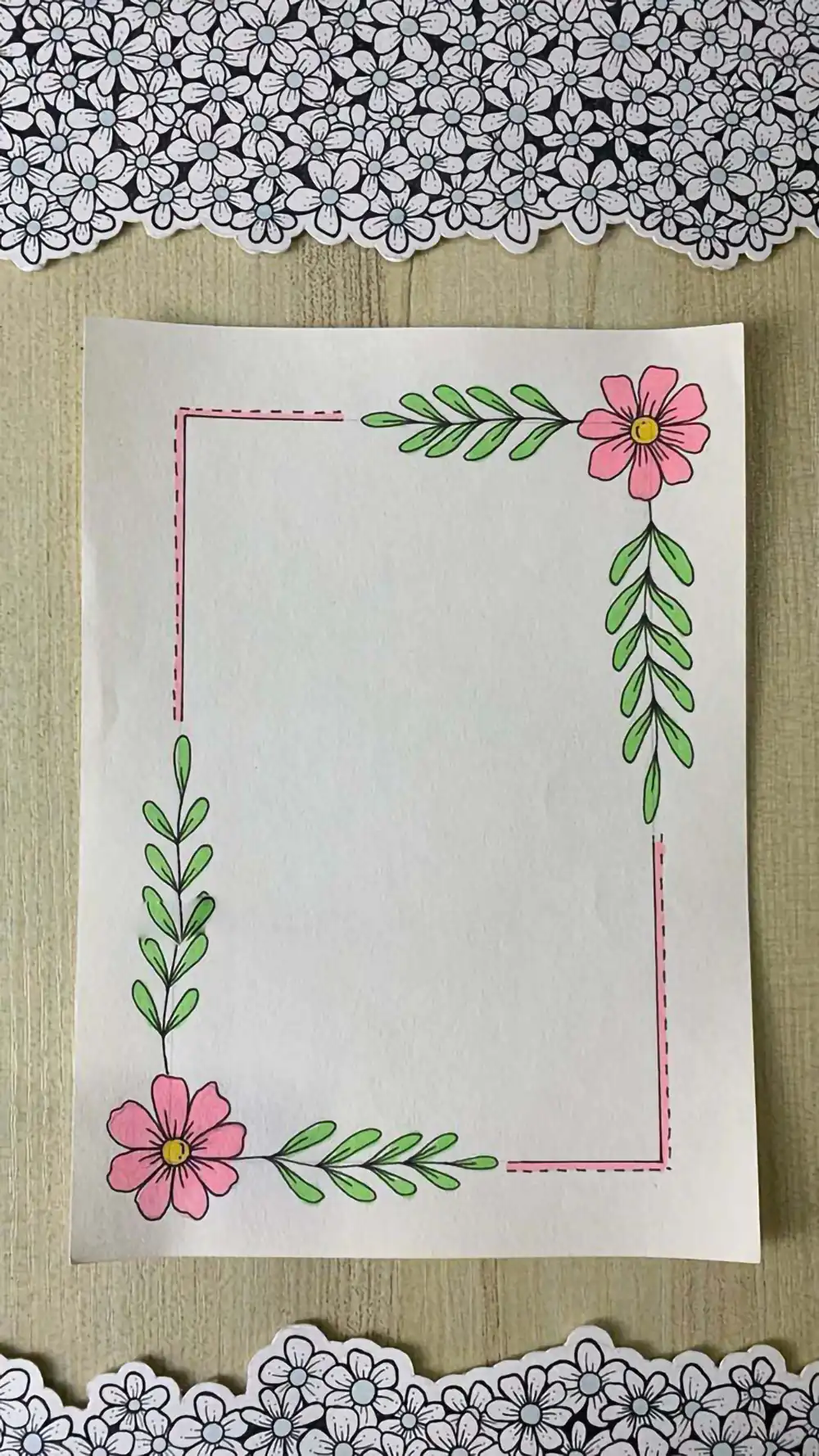 نقاشی گل برای دور دفتر مشق