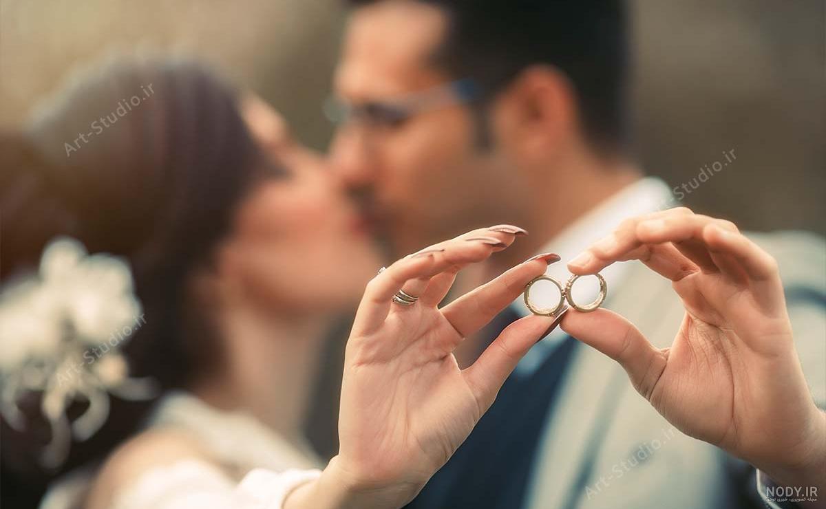 ۵۰ مدل ژست عکاسی عروس و داماد در باغ و آتلیه