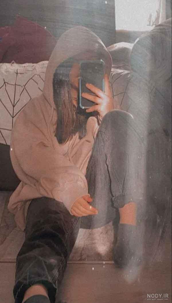 عکس فیک پسر چشم رنگی