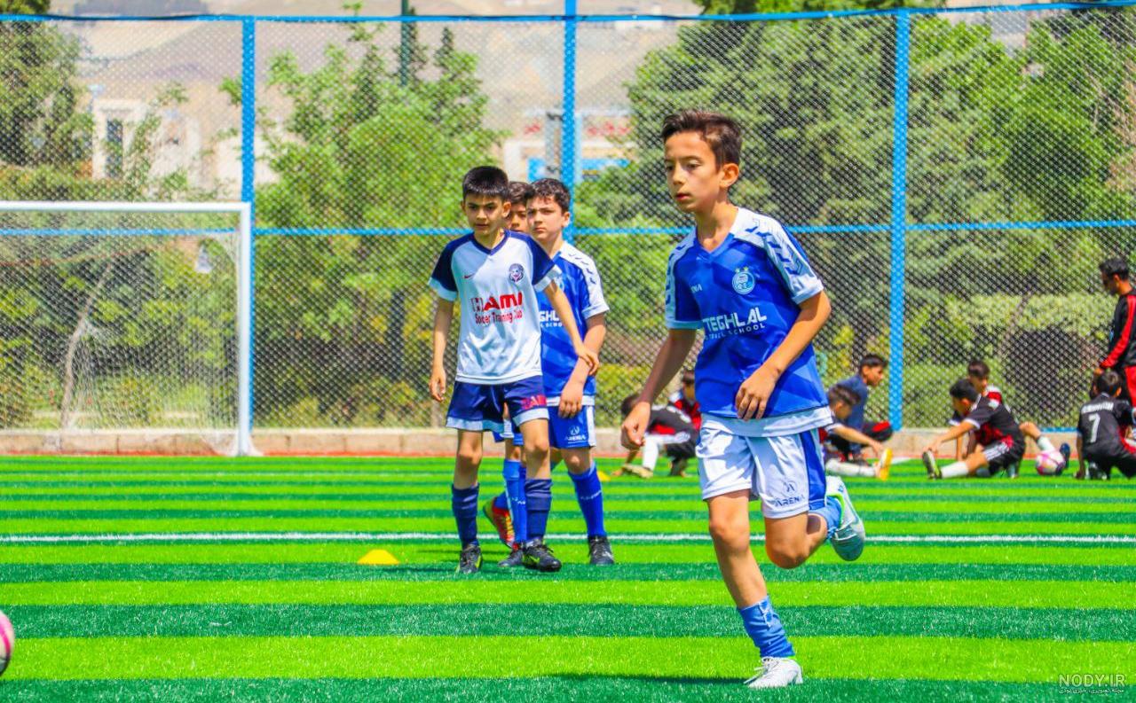مدرسه فوتبال آبی پوشان اردبیل