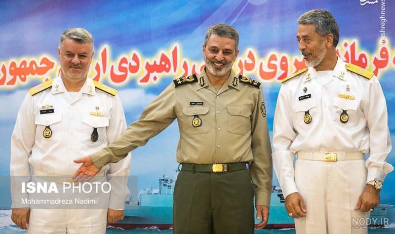 عکس | لباس متفاوت فرمانده نیروی دریایی ارتش در نماز عید فطر پشت سر رهبر انقلاب - عصر خبر عکس | لباس متفاوت فرمانده نیروی دریایی ارتش در نماز عید فطر پشت سر رهبر انقلاب - عصر خبر
