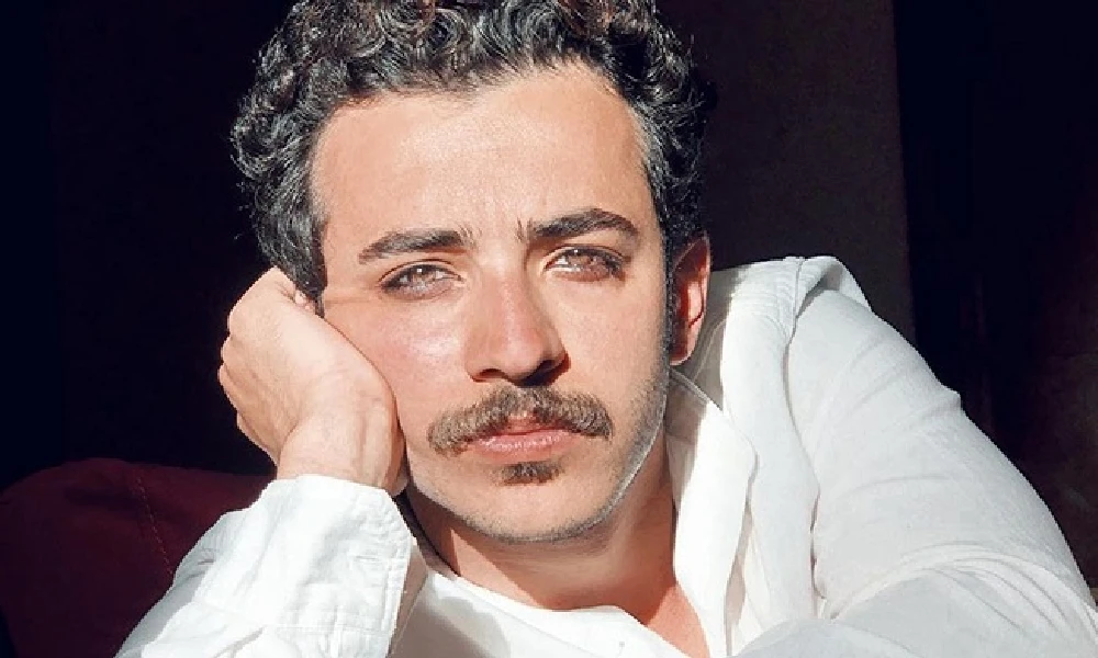 عکس) تغییر چهره «پدر محسن» سریال ماه و پلنگ بعد 9 سال در 76 عکس) تغییر چهره «پدر محسن» سریال ماه و پلنگ بعد 9 سال در 76