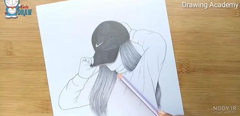 نقاشی ساده سیاه قلم فانتزی