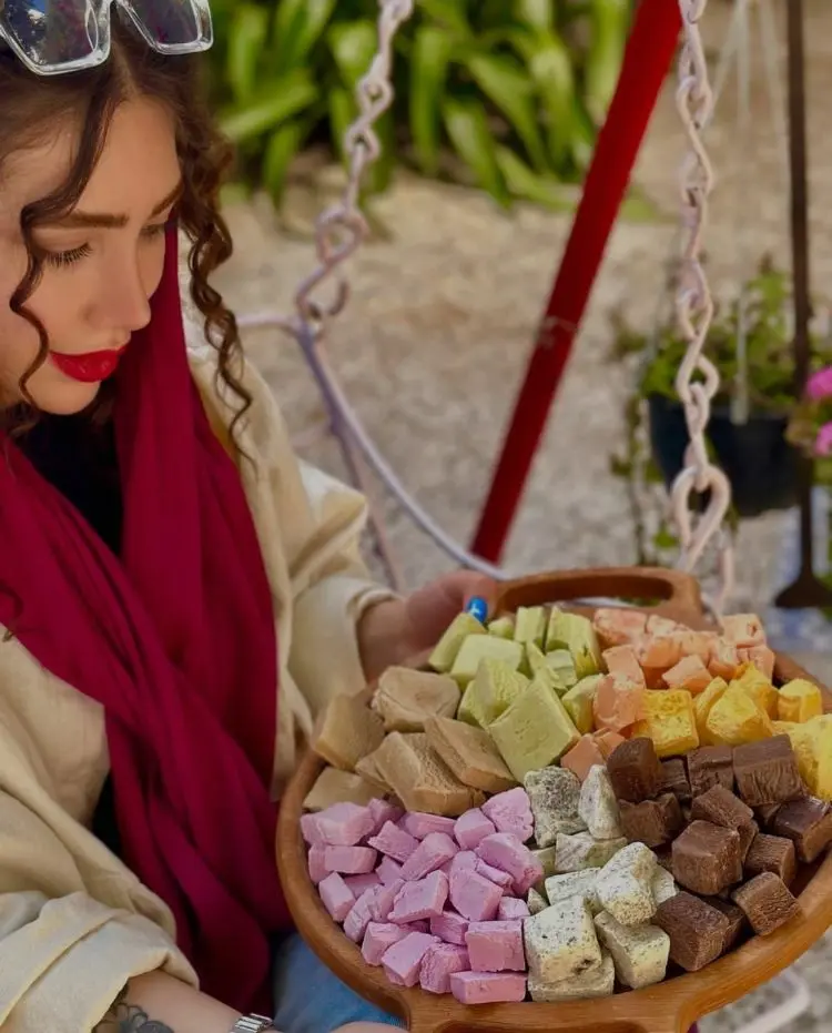 عکس نقاشی شب یلدا برای مدرسه