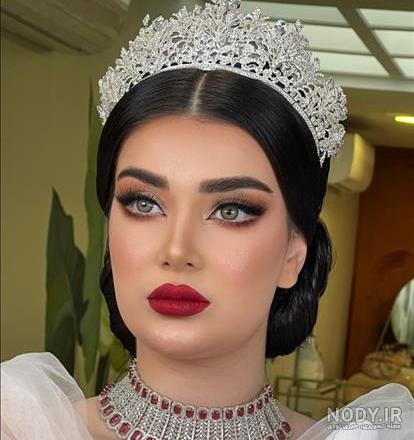 وکتور صورت زن با مدل مو فشن هایلایت - وکتور چهره زن سالن زیبایی و آرایشگاه زنانه » پیکاسور وکتور صورت زن با مدل مو فشن هایلایت - وکتور چهره زن سالن زیبایی و آرایشگاه زنانه » پیکاسور