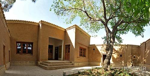 مشرق نیوز - عکس/ خانه تاریخی زیبای امام خمینی(ره) در خمین مشرق نیوز - عکس/ خانه تاریخی زیبای امام خمینی(ره) در خمین