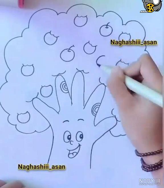 نقاشی با دست زیبا