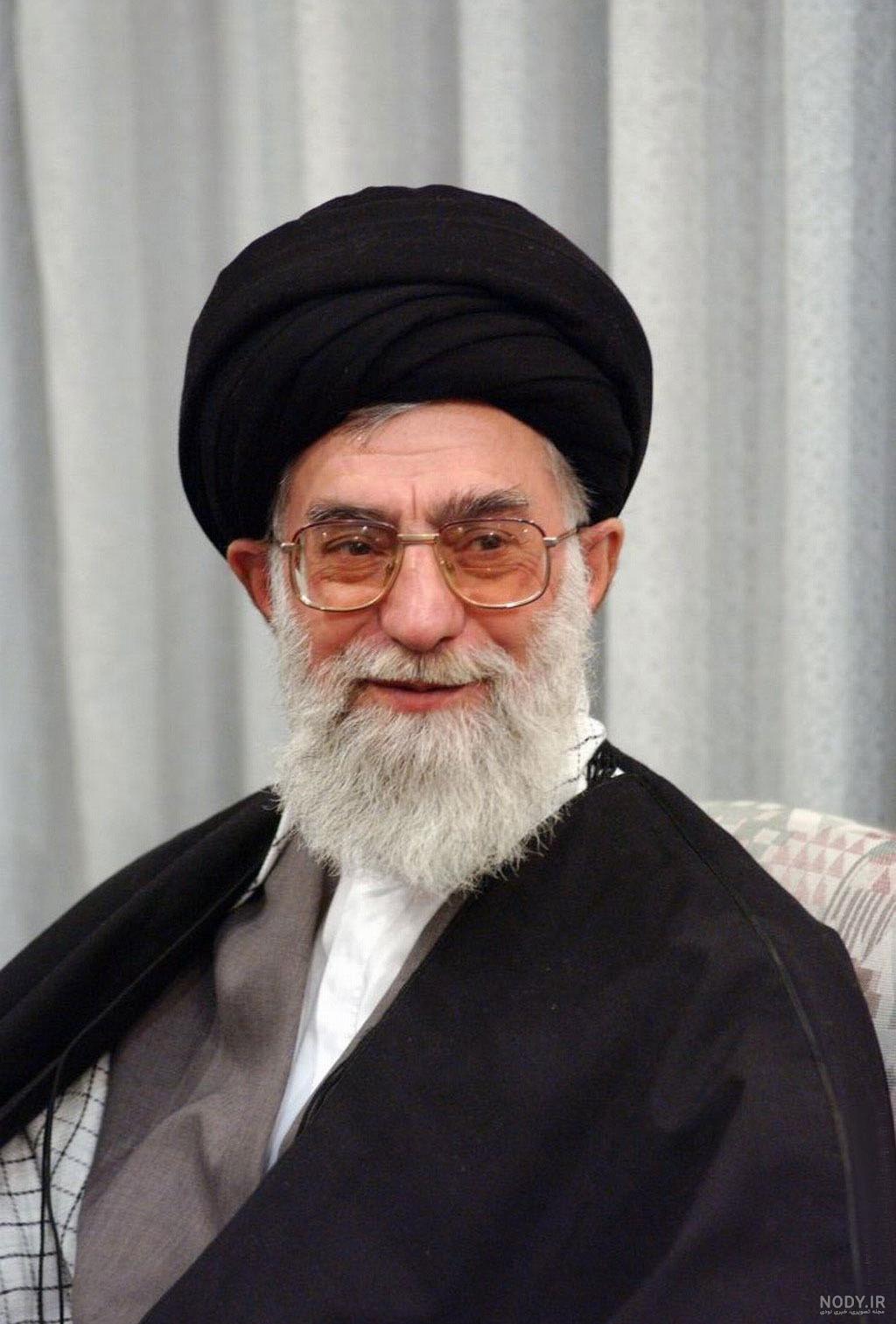 عکس از رهبر معظم انقلاب اسلامی