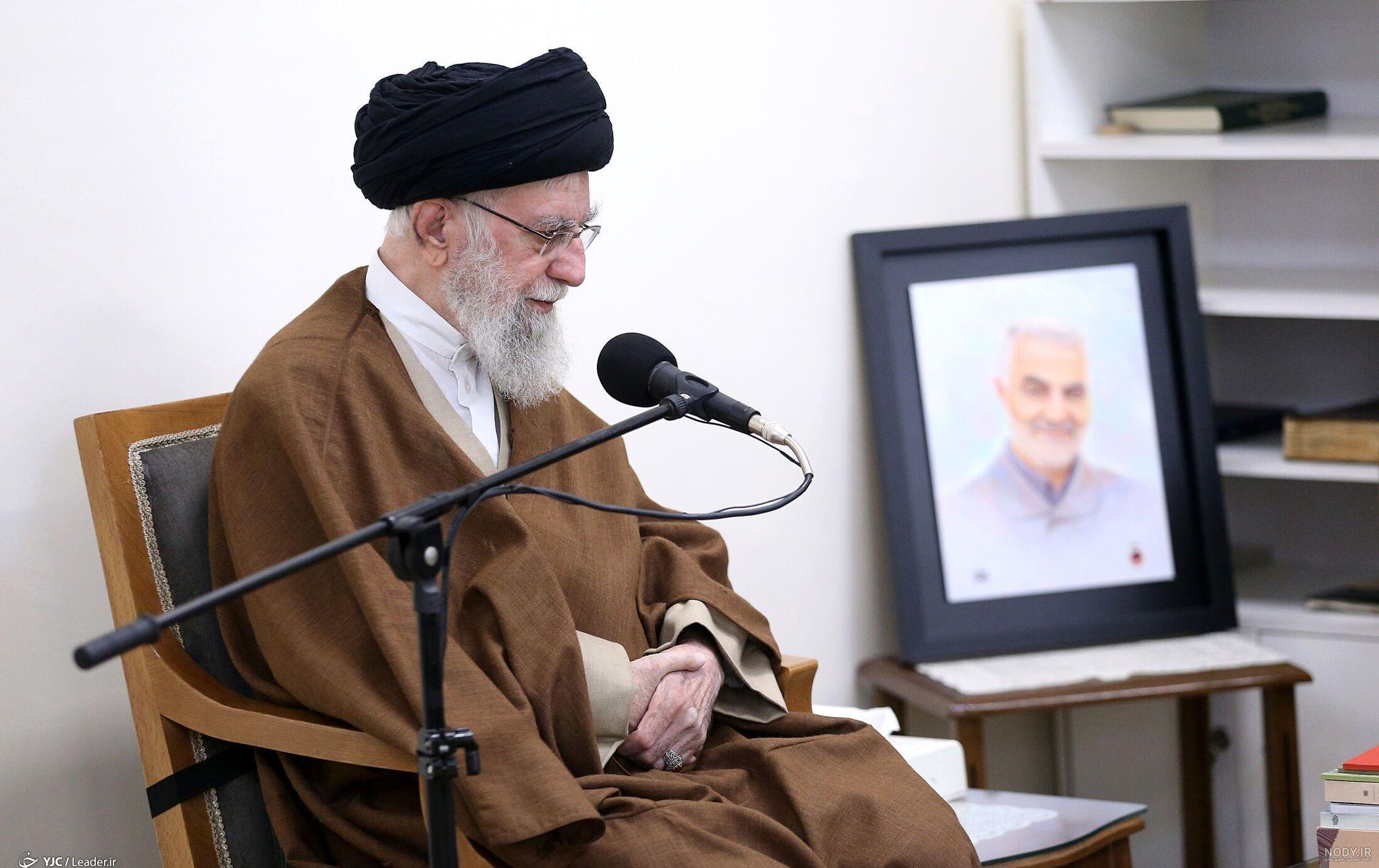 عکس رهبر با رئیسی و سردار سلیمانی