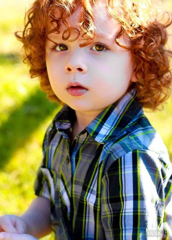 عکس پسر مو فرفری ۱۵ ساله