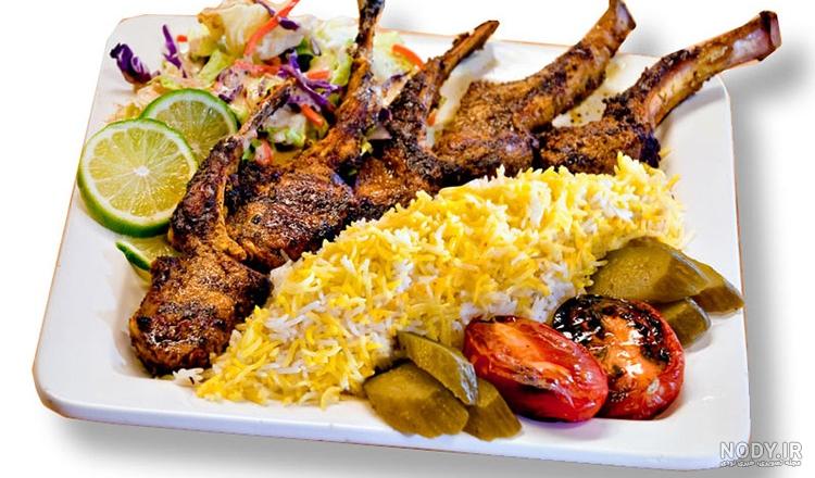 رستوران کاکتوس در فشم تهران کنار رودخانه
