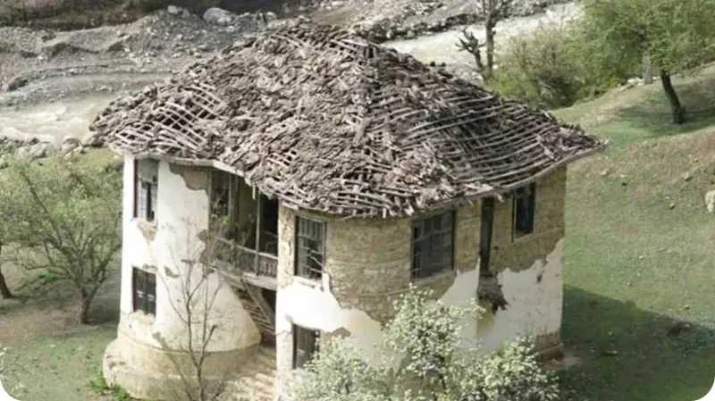 عکس کلبه وحشت بندر انزلی
