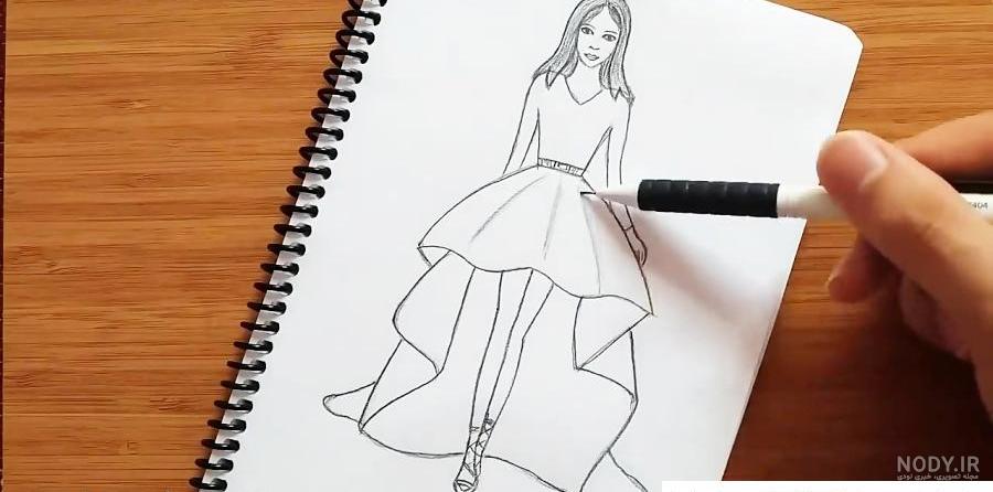 نقاشی دخترانه با ماسک