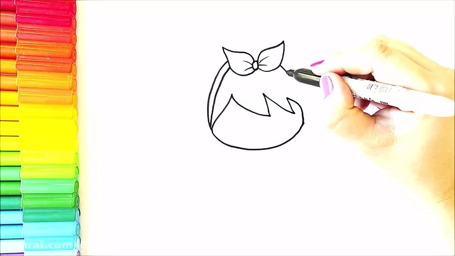 ۴۰ عکس نقاشی دخترانه جدید، ساده، زیبا، فانتزی و آسان برای پروفایل