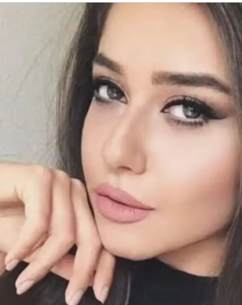 عکس خانم محمد گلزار