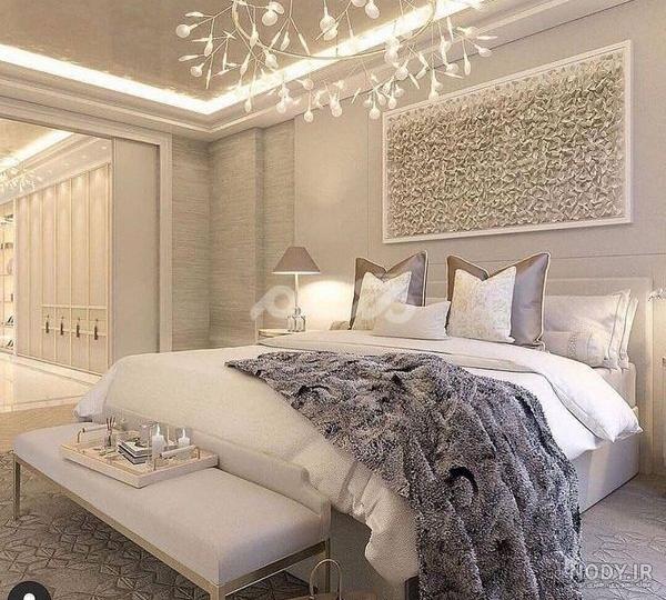 عکس در اتاق خواب سفید