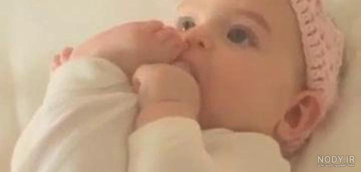عکس های جذاب و دیدنی از دختر بچه های شیطون و بانمک ناز و مامانی عکس های جذاب و دیدنی از دختر بچه های شیطون و بانمک ناز و مامانی