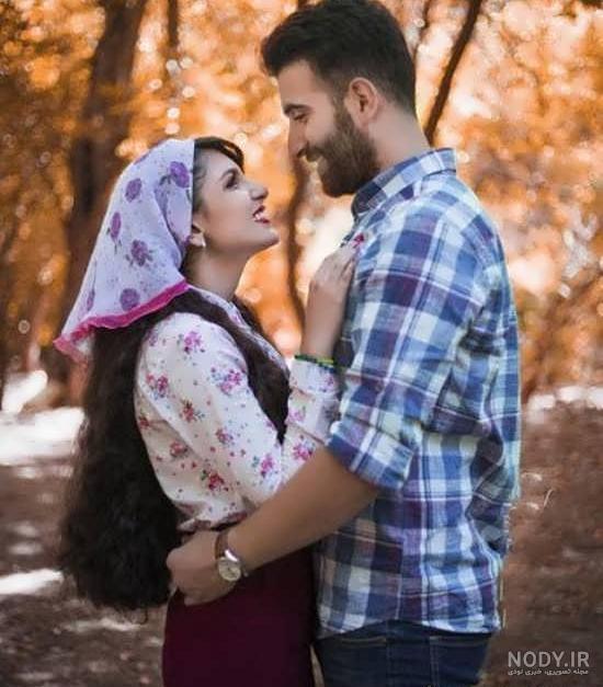 ژست عکس دونفره بغل