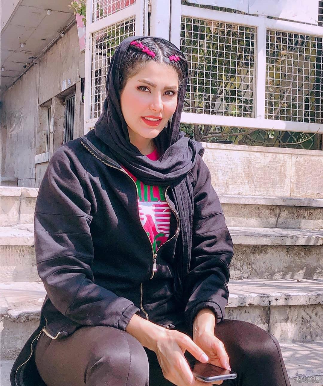 چهره ساده و باورنکردنی نیوشا ضیغمی در دوران دانشجویی / عکس | روزنو