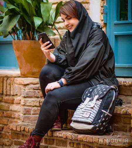 ژست عکس دخترانه دانشجویی - عکس نودی