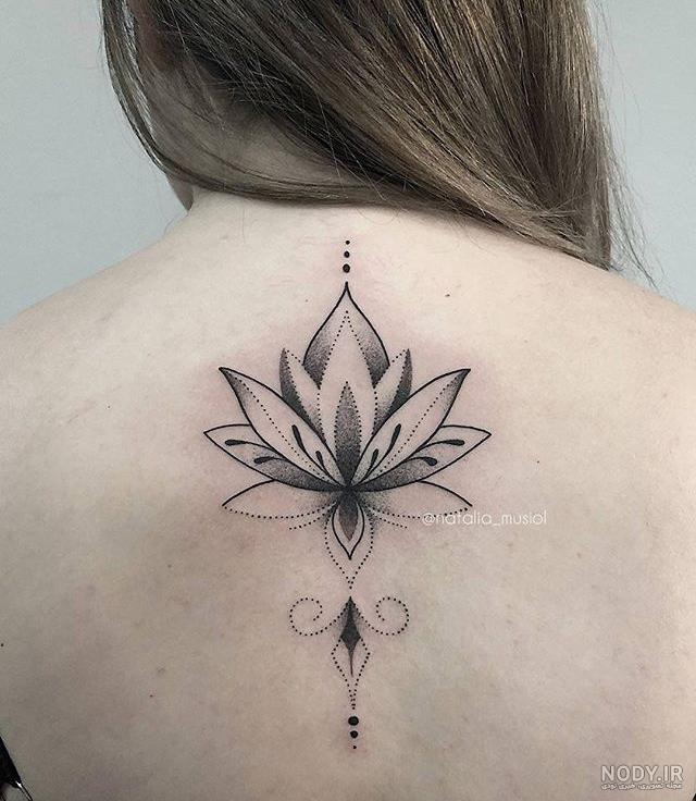 طرح تاتو دخترانه روی کمر