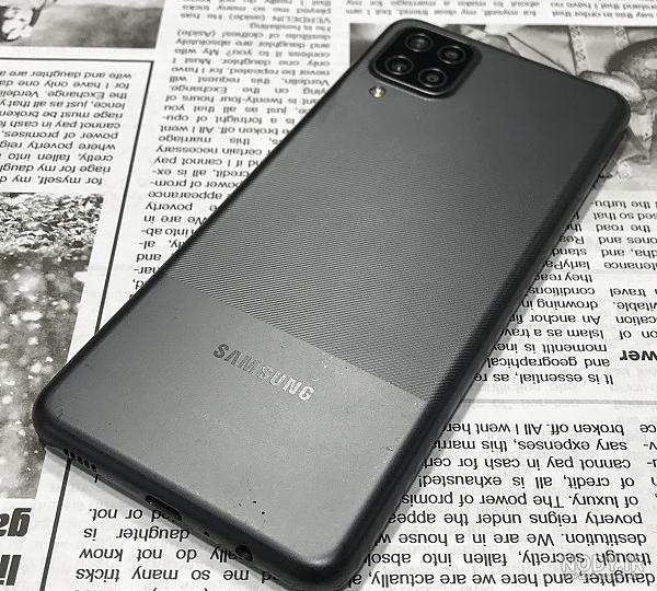 گوشی موبایل سامسونگ مدل Galaxy A12 دوسیم کارت ظرفیت 4/64 گیگابایت