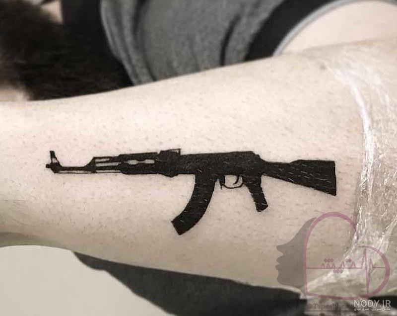 فایدی...تتو کهکشان 🌌✨🌎✨🌌‎ | ‎طرح تتو کلت و تفنگ 🔫🔫🔫 طرحهای خام و  طرحهای بیشتر در هایلایت ممنون که لایک‌و کامنت میزارین که پستهای من دیده بشه  🙏✨🙏✨🙏✨🙏...‎ | Instagram