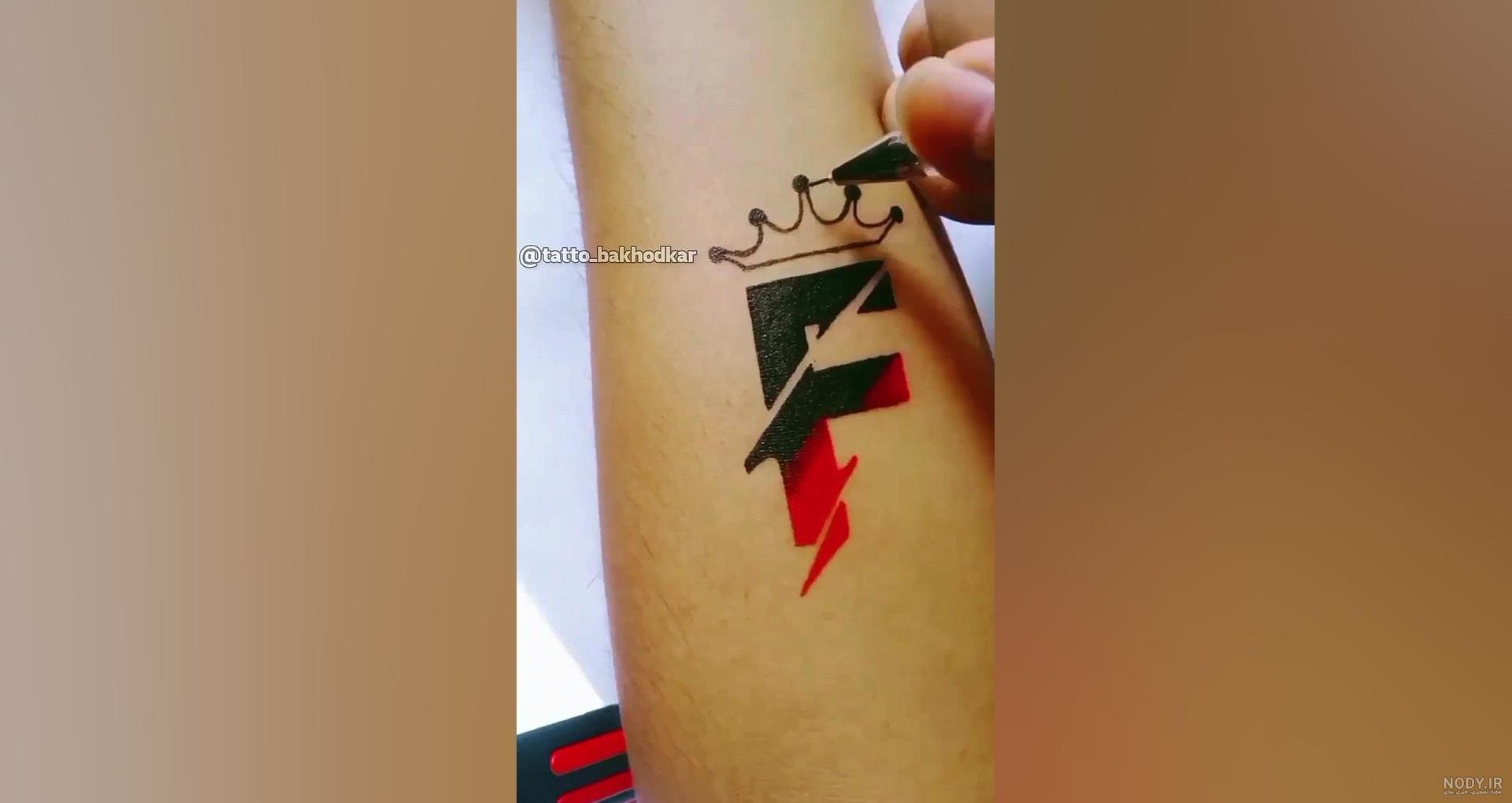 تاتو ساده با خودکار
