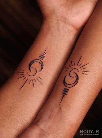 تتو های دونفره عاشقانه | برای انجام تاتو ست دو نفره اول فرد باید طرح مدنظر  خو را پیدا کند.