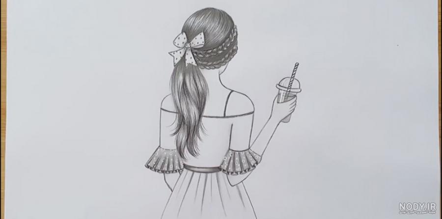 نقاشی دختر سیاه قلم آسان