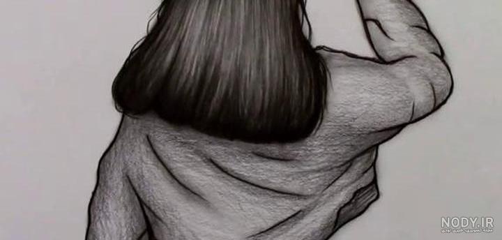 نقاشی طراحی دختر از پشت سر ساده