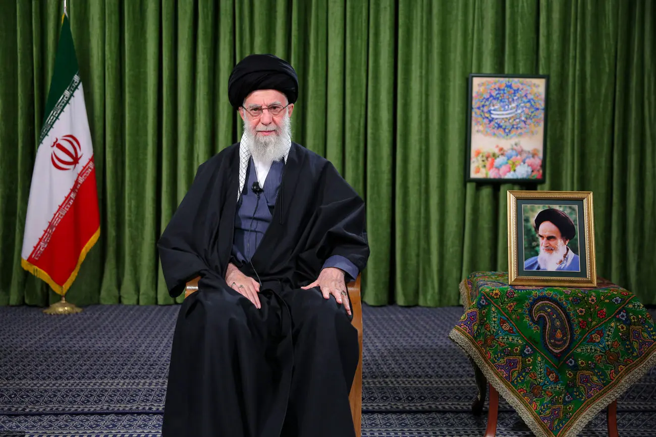 عکسی از پزشکیان در منزل سید هادی خامنه‌ای | سایت انتخاب