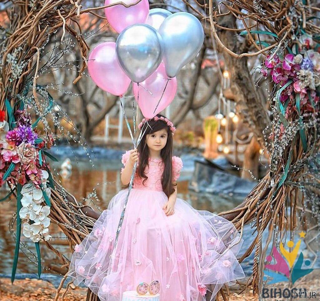 ژست عکس تولد بچه گانه ژست عکس تولد بچه گانه