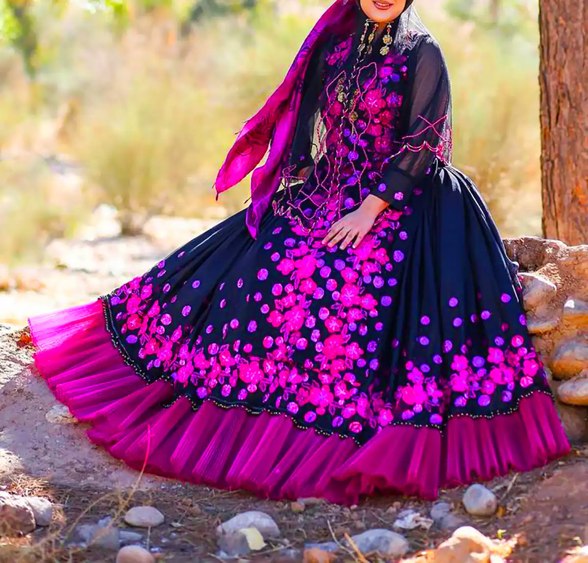 آشنایی با لباس محلی زنان و مردان شیراز آشنایی با لباس محلی زنان و مردان شیراز