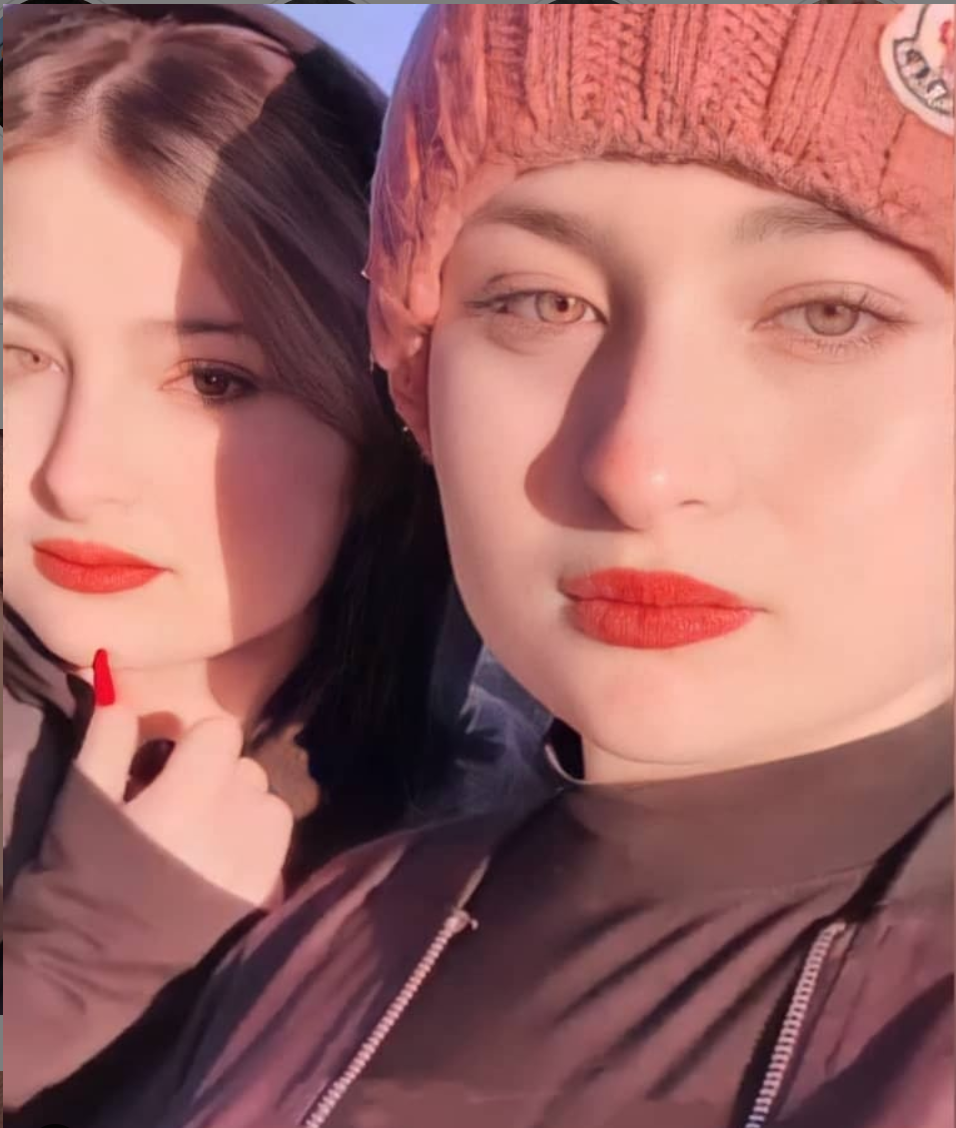 بیوگرافی سارا و نیکا فرقانی اصل + زندگی و عکس جدید